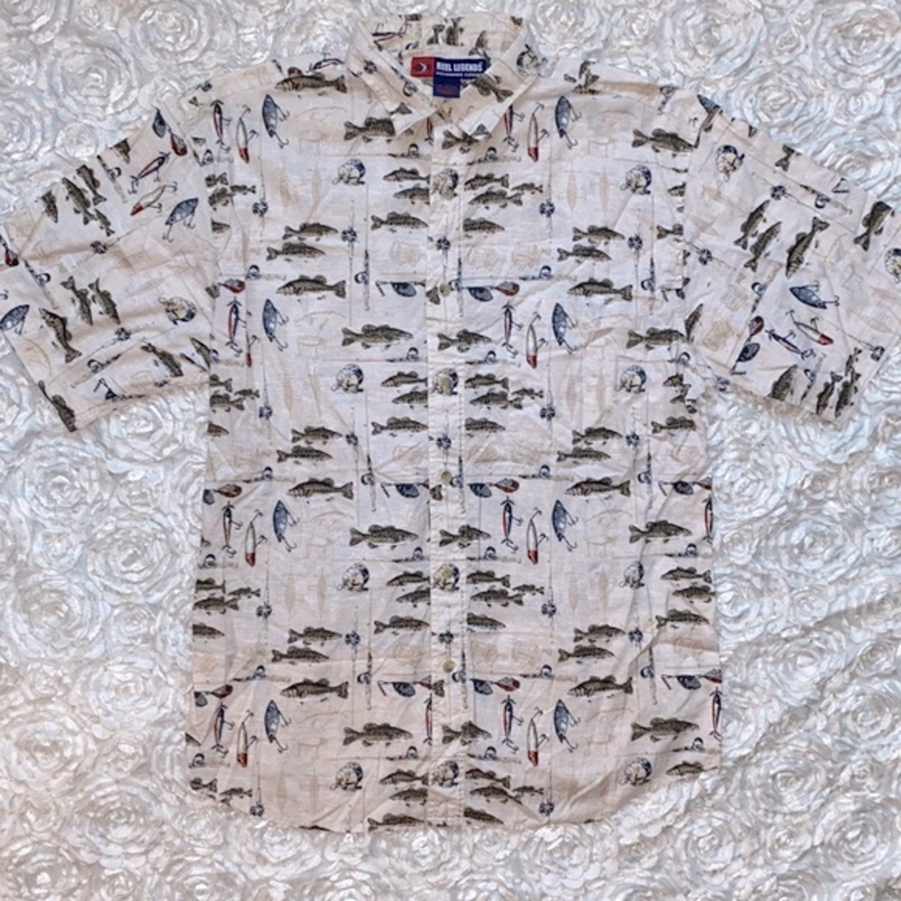 Reelβ Legends fishing button down like new condition size large